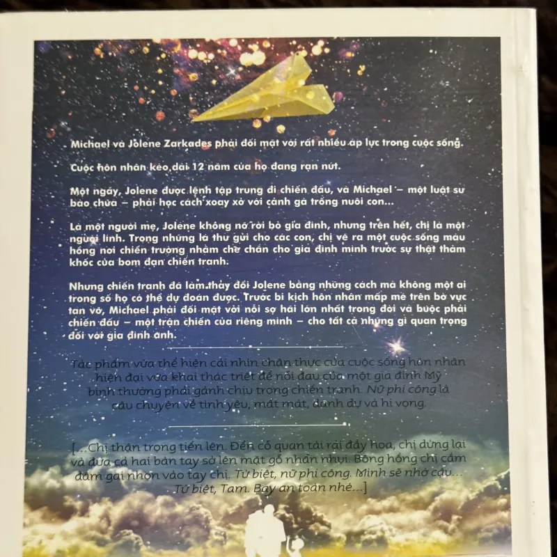 Nữ phi công 758051