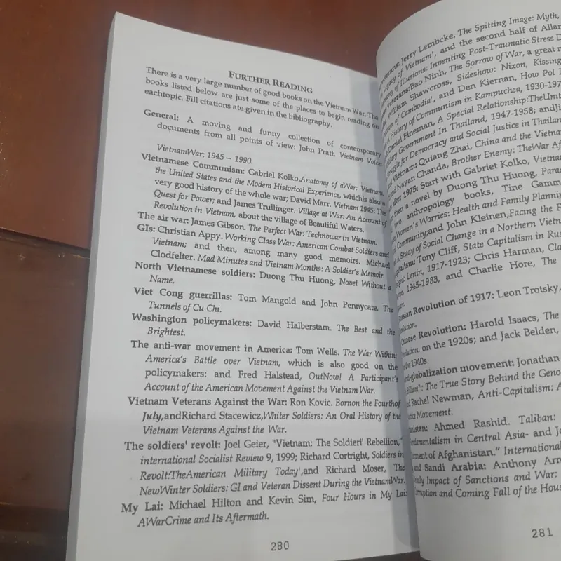 Jonathan Neale - A PEOPLE'S HISTORY OF THE VIETNAAM WAR 591726