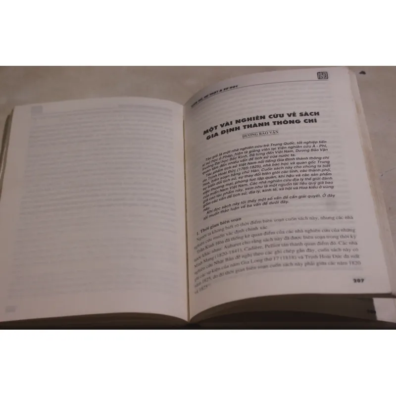 Lịch sử sự thật & sử học 971812