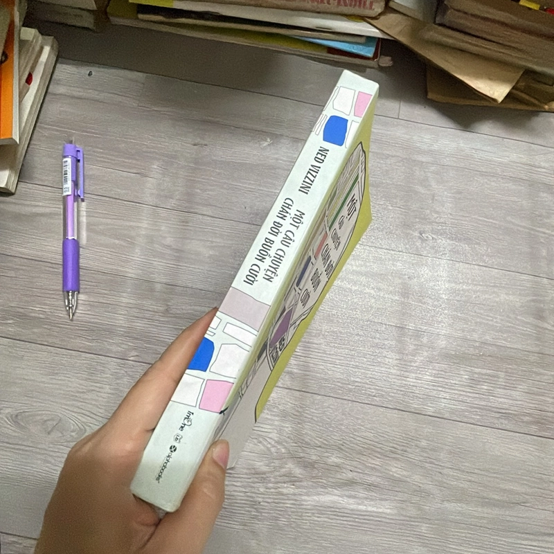 Một câu chuyện chán đời buồn cười  322212