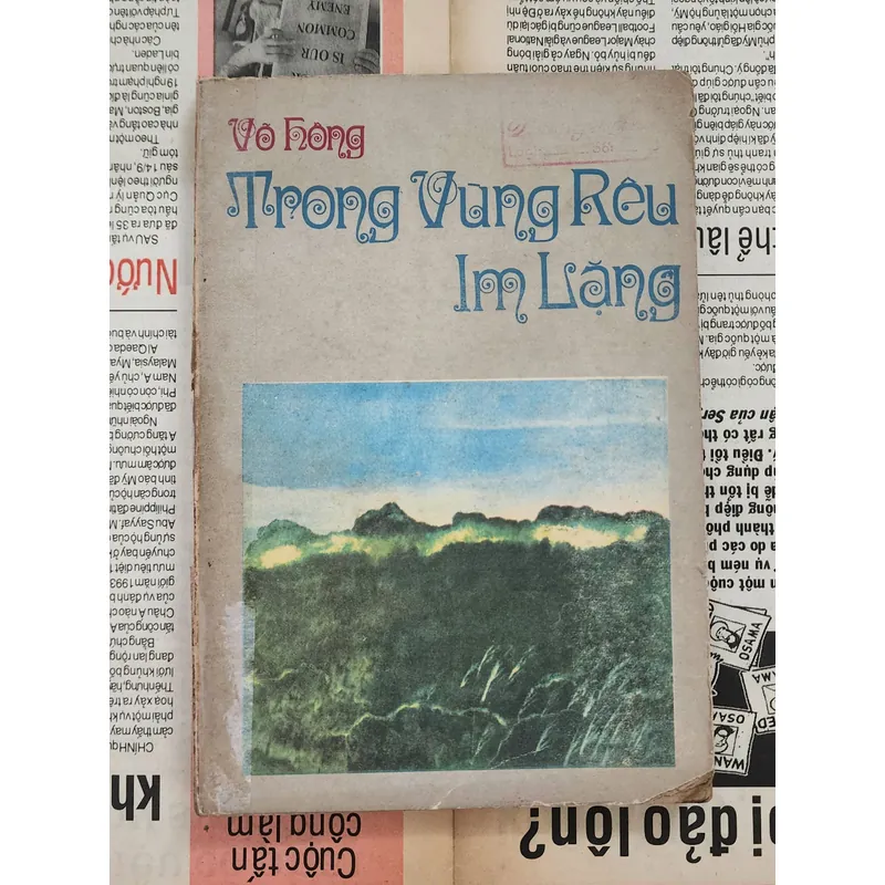 Tiểu thuyết TRONG VÙNG RÊU IM LẶNG - Võ Hồng 726771