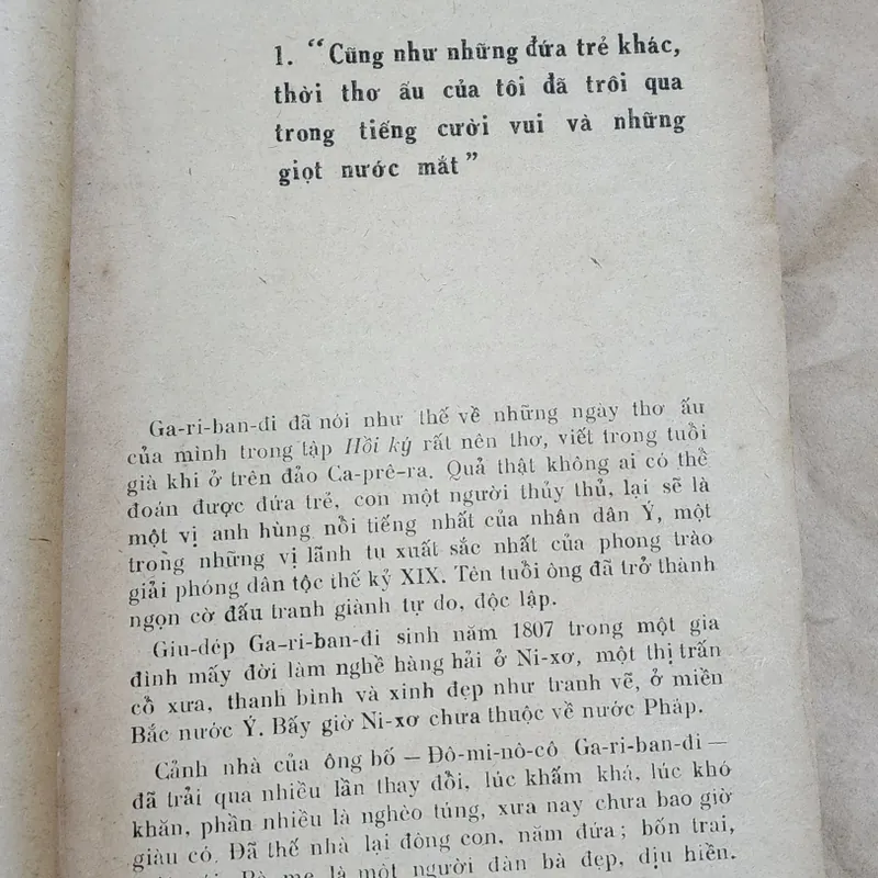 Người anh hùng áo đỏ người Ý Giuseppe Garibaldi 708936