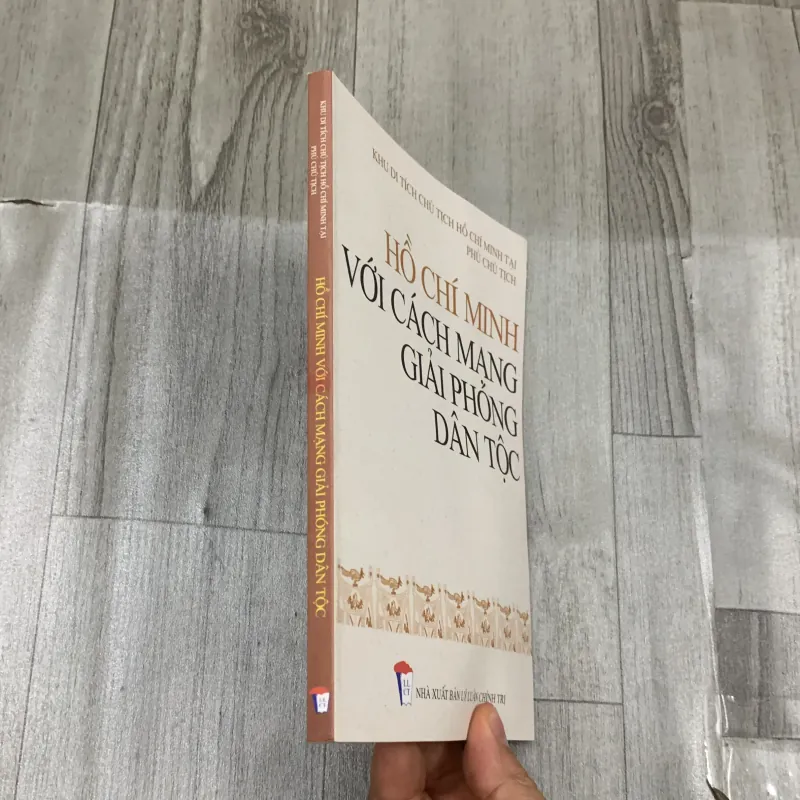 Hồ chí minh với cách mạng giải phóng dân tộc 1041273
