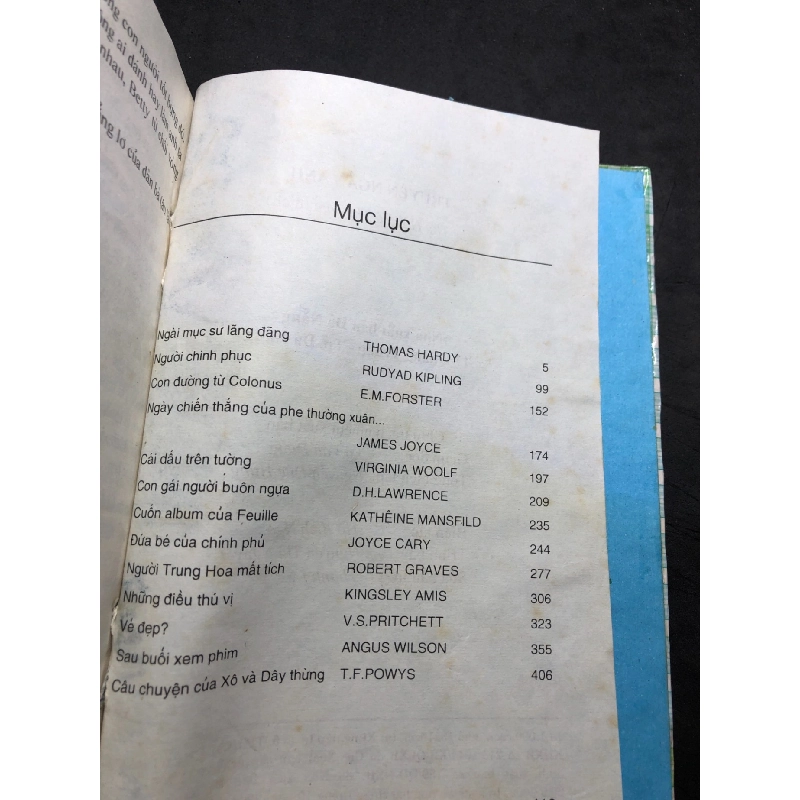 Truyện ngắn Anh (bìa cứng) mới 60% ố vàng bẩn có dấu mộc và viết nhẹ trang đầu 2002 Nhiều tác giả HPB0906 SÁCH VĂN HỌC 914923