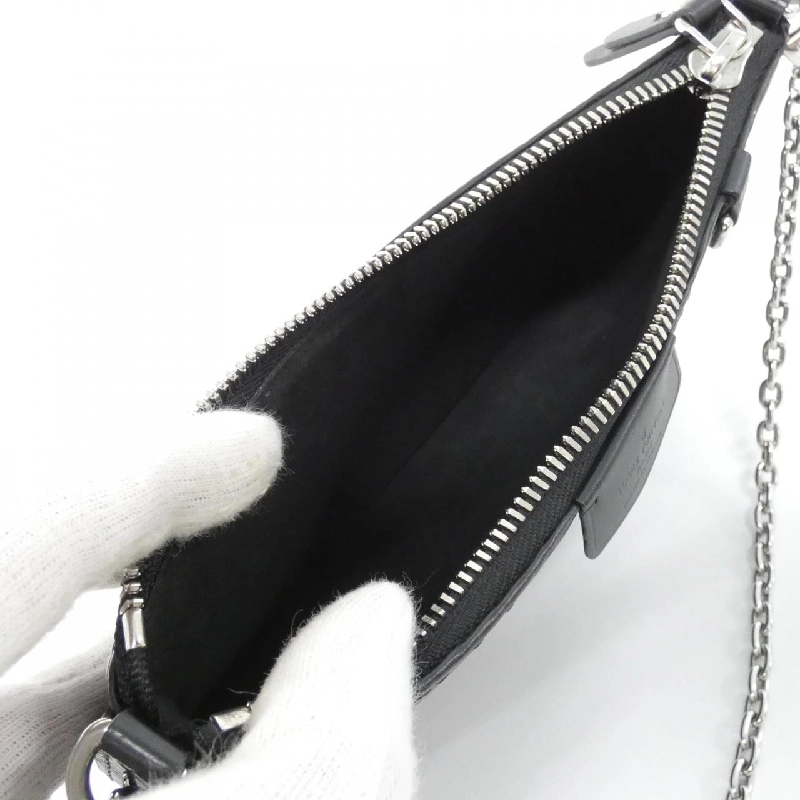 Túi đeo chéo Louis Vuitton Epi Easy Pouch On Strap M81070 620219