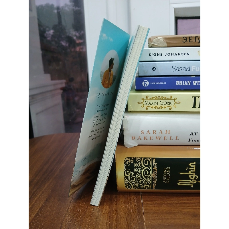 Thế Giới Rộng Lớn đừng đi Một Mình – Ly Thành Cơ 551960