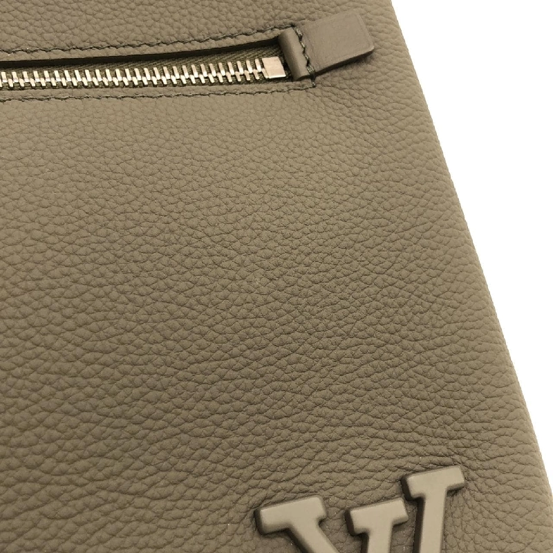 Túi xách Louis Vuitton LV Aerogram Takeoff Pouch M81735 - Hàng hiệu Chính hãng 803809