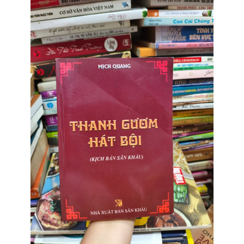 Thanh gươm hát bội 🌱 537673