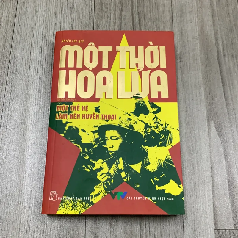 Một thời hoa lửa, một thế hệ làm nền huyền thoại. 3a5 717406