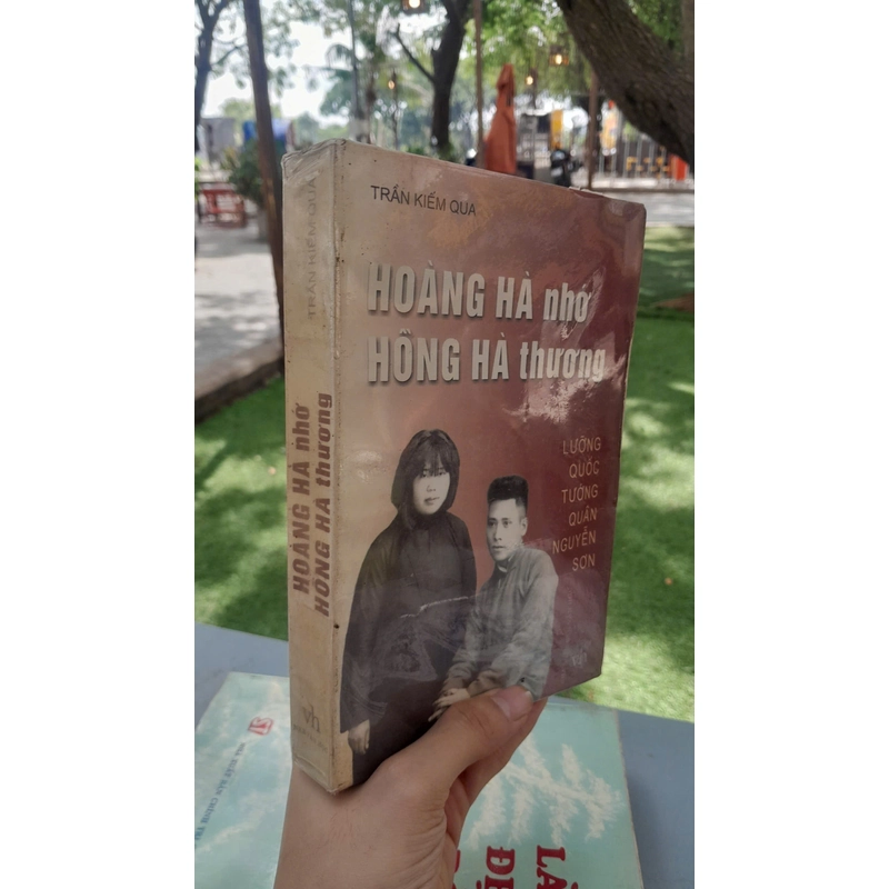HOÀNG HÀ NHỚ HỒNG HÀ THƯƠNG - TRẦN KIẾM QUA 443509