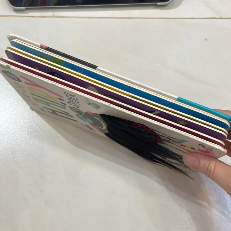 NGOẠI VĂN tiếng anh trẻ em : THE - NOT -so - SCARY HAIRY SPIDER - with touch and feel  1027845