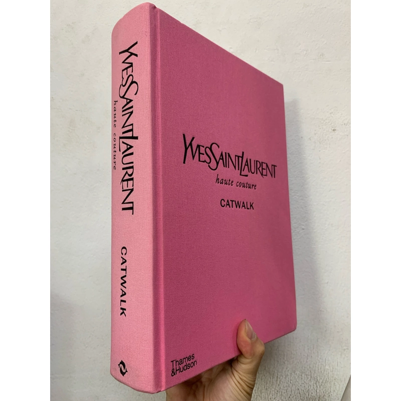 Yves Saint Laurent catwalk 445544