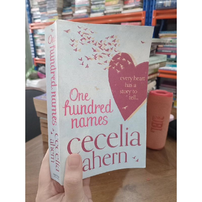 One Hundred Names - Cecelia Ahern 507556