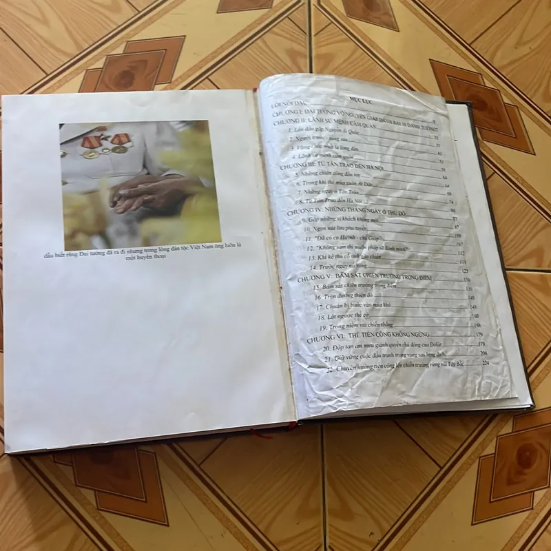 COMBO VÕ NGUYÊN GIÁP ĐẠI TƯỚNG CHÂN DUNG MỘT HUYỀN THOẠI 735921