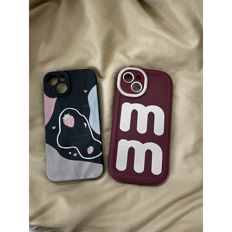 2 cái ốp lưng iphone 13  592558