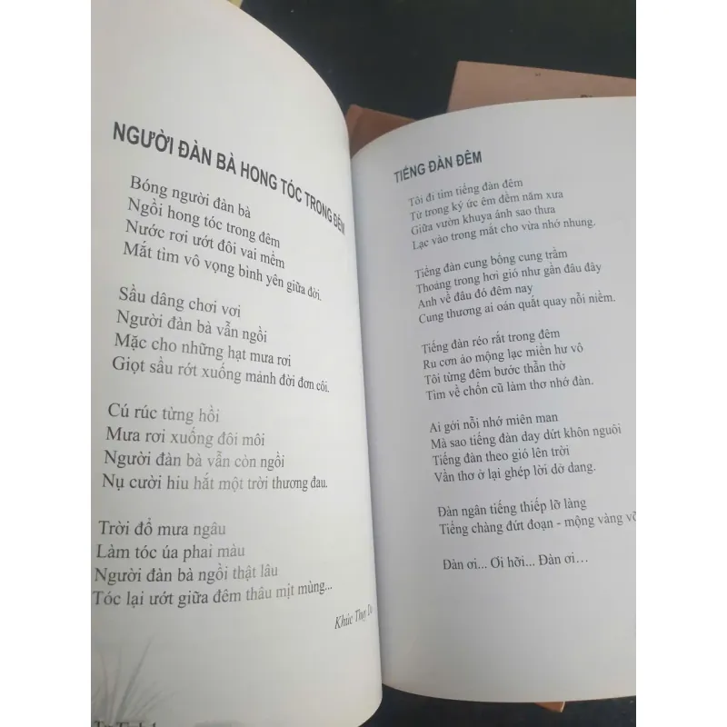 Tự Tình - Tuyển Tập Thơ Văn Học UNESCO nhiều tác giả 749118