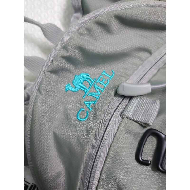 Balo camel 12L màu xám hàng như mới 503705