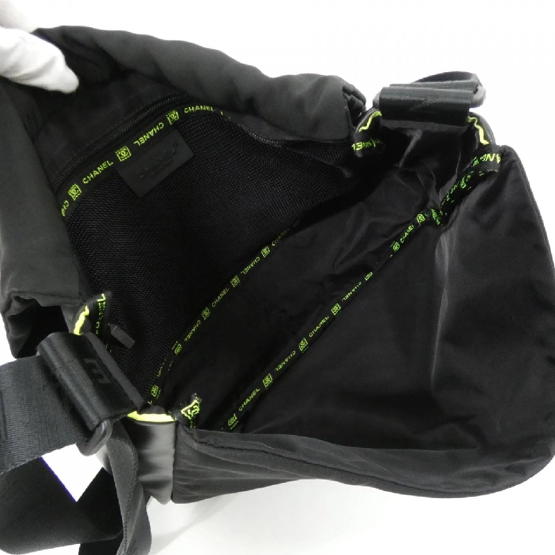 Túi xách chéo Chanel Sport Line 26709 - Hàng hiệu Authentic 802316