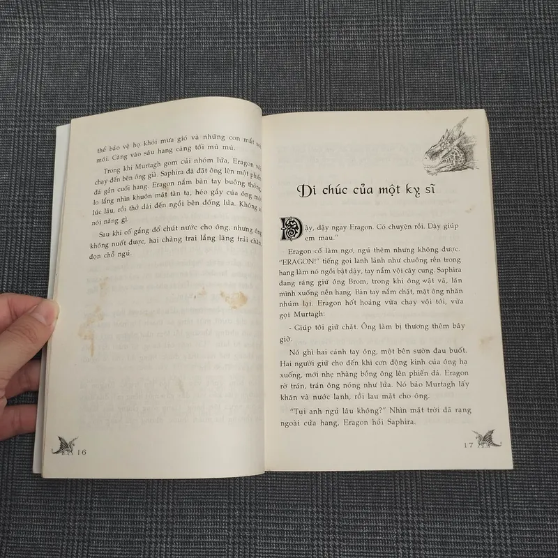 Eragon - Cậu bé cưỡi rồng - Tập 2 - Christopher Paolini 707024