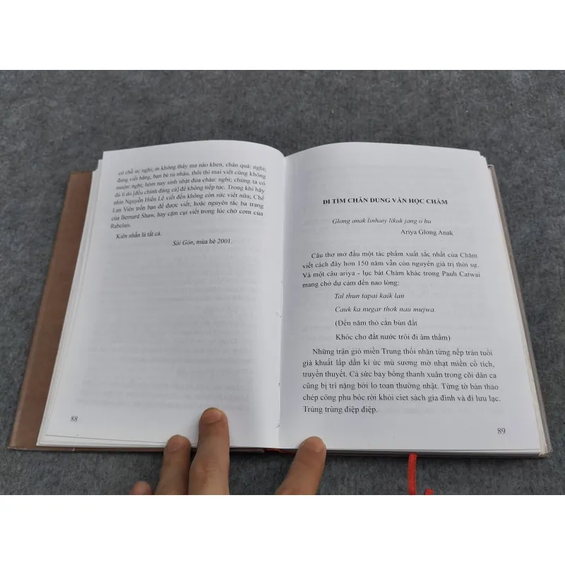 VĂN HOÁ - XÃ HỘI CHĂM NGHIÊN CỨU VÀ ĐỐI THOẠI 957501