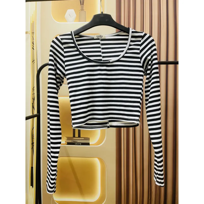 Áo thun kẻ 690911