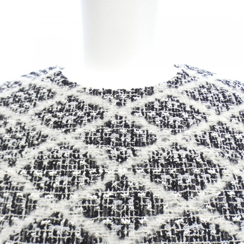 Đầm LOUIS VUITTON 650064