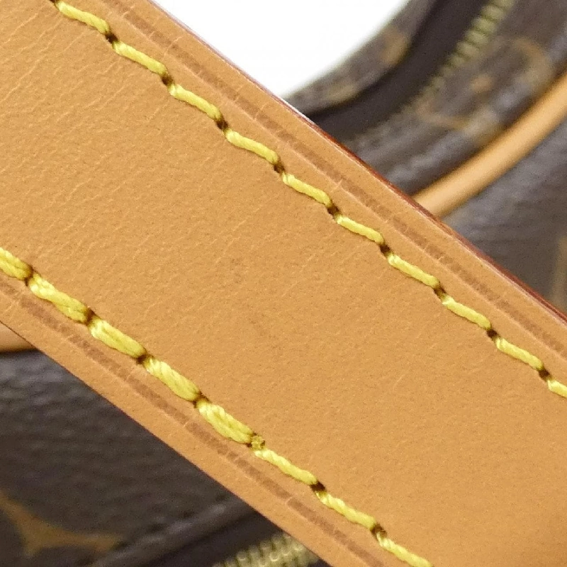 Túi đeo vai Louis Vuitton Monogram Loop M81098 608810