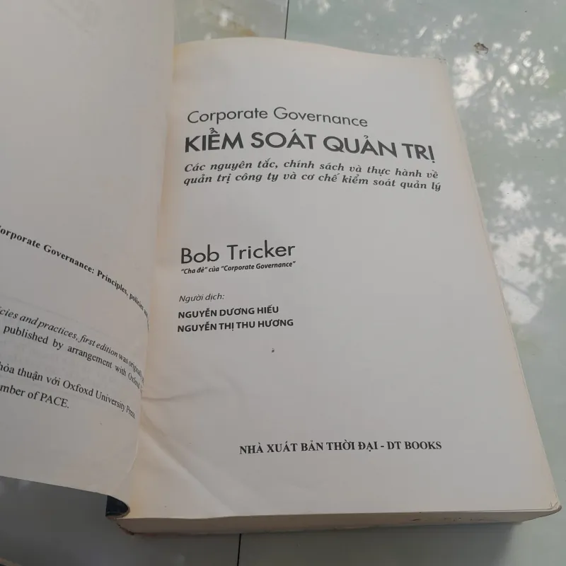 KIỂM SOÁT QUẢN TRỊ - BOB TRICKER 777944