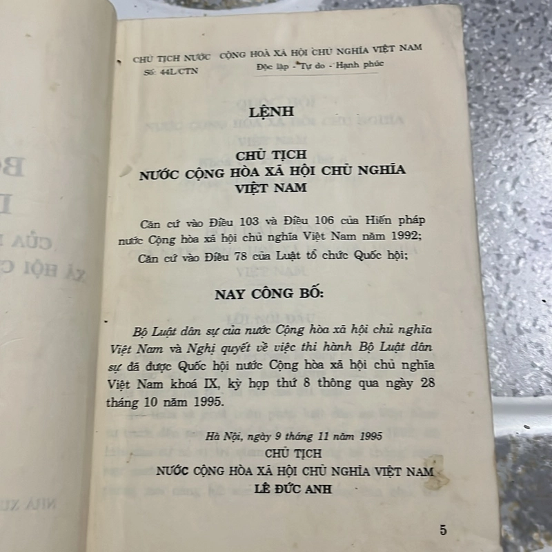 Bộ luật dân sự 1995 469743