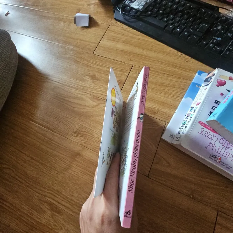 Nhóc Nicolas phiền muộn tặng kèm nhóc Nicolas trở lại 674498