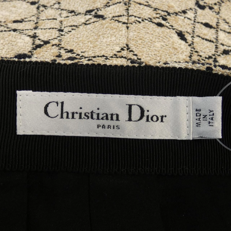 Christian Dior 551P45C7757 Quần short 649334
