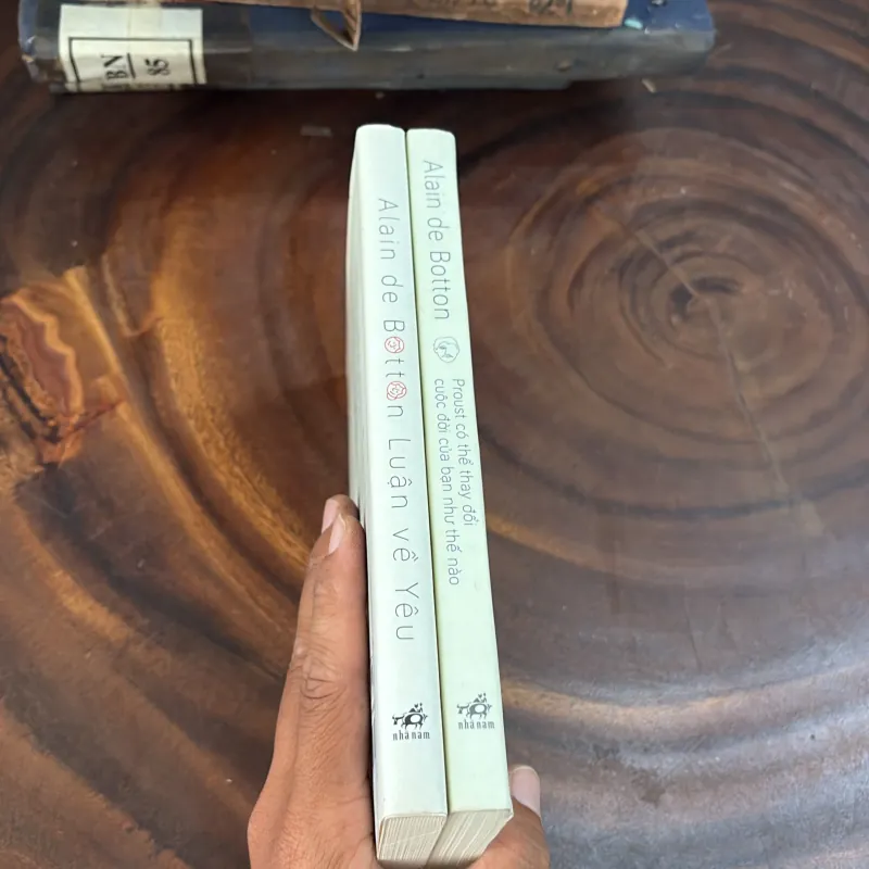 Alain De Botton - Luận Về Yêu & Proust Có Thể Thay Đổi Cuộc Đời Của Bạn Như Thế Nào - 2018 1039313