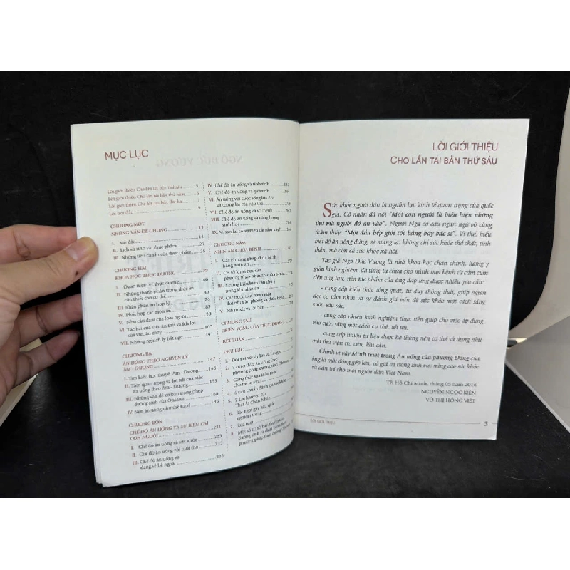 [Phiên Chợ Sách Cũ] Minh Triết Trong Ăn Uống Của Phương Đông - Ngô Đức Vượng H0606, 2018 525743