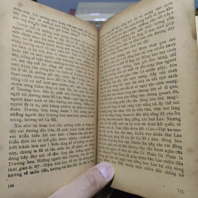 Ngàn Dặm Trường Sơn - Hoàng Khôi 1007026