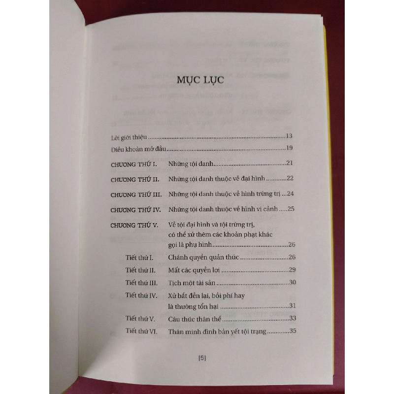 Hoàng việt hình luật - Bìa cứng - Xb 2021 - 385 trang LỊCH SỬ - CHÍNH TRỊ - TRIẾT HỌC ANTQ0810 920270