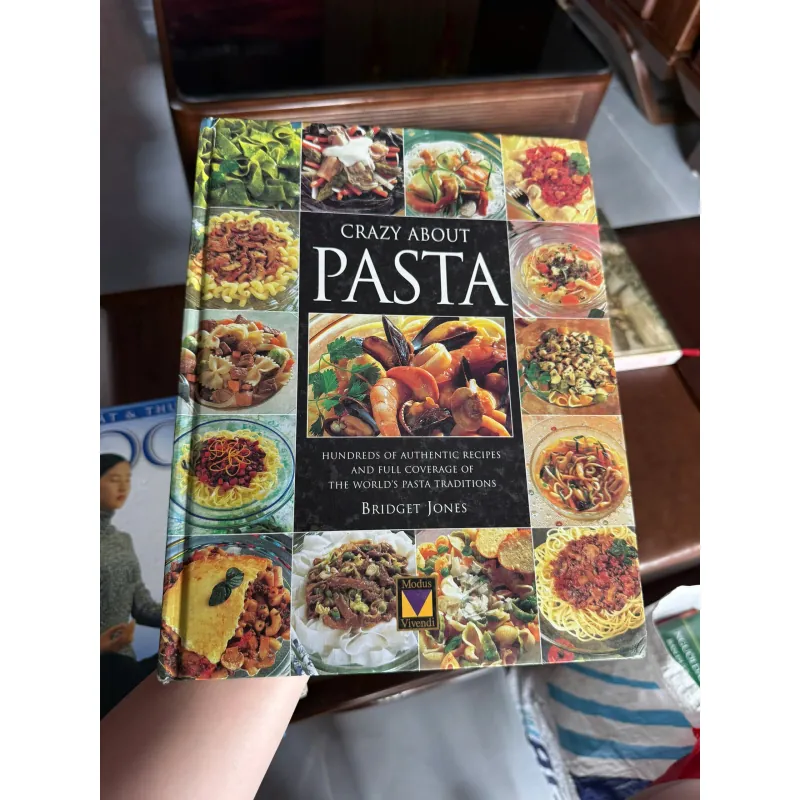 CRAZY ABOUT PASTA – Bridget Jones | Sách nấu ăn Pasta quốc tế- K3 1004879