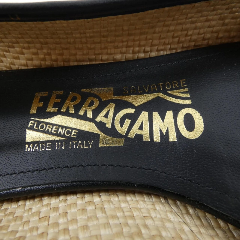 Giày bệt SALVATORE FERRAGAMO - Hàng hiệu Authentic 828639