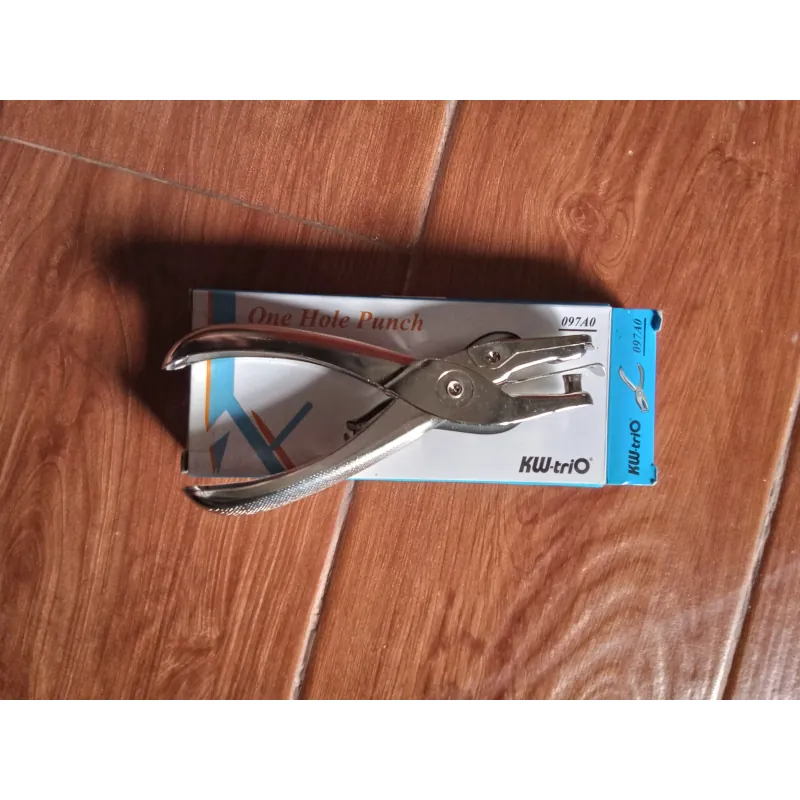 Bấm lỗ sổ còng 925371