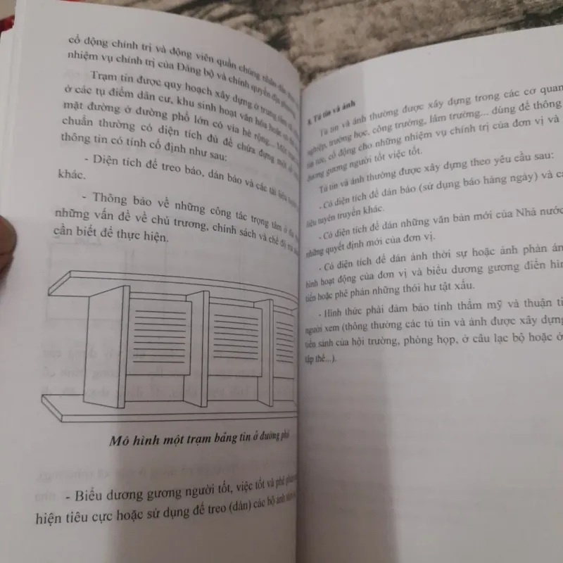 Giáo trình Thông tin Cổ động. Chủ biên PGS Tiến sỹ Hoàng Quốc Bảo - Học viện Báo Chí  750704