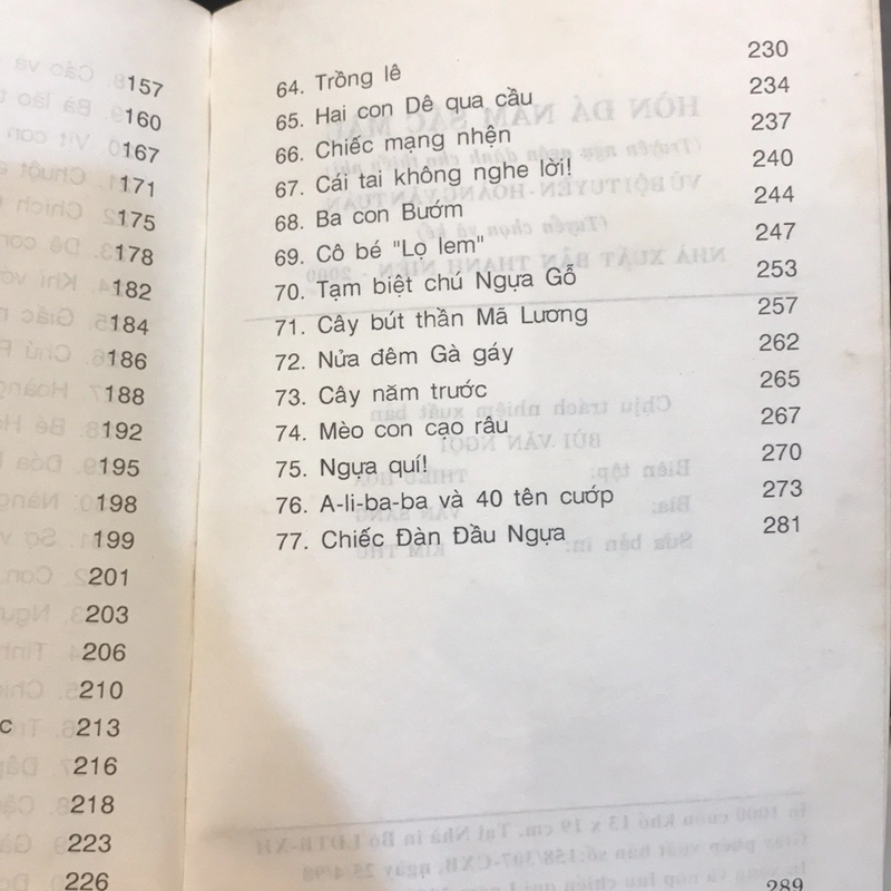 HÒN ĐÁ NĂM SẮC MÀU 479213