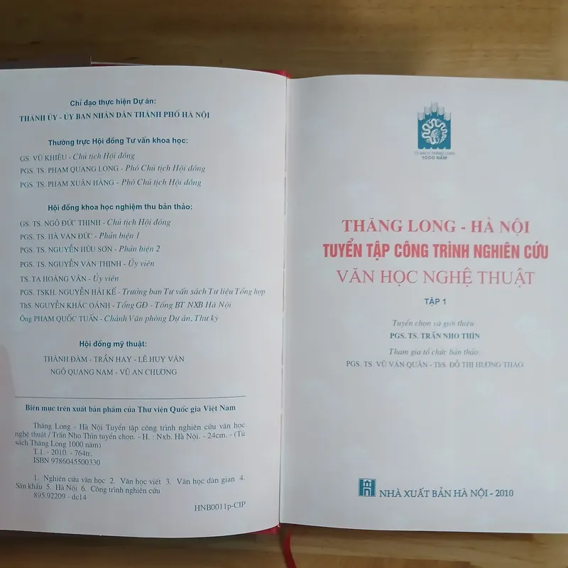 Thăng Long - Hà Nội Tuyển Tập Công Trình Nghiên Cứu Văn Học Nghệ Thuật (Bộ 2 Tập) 711786