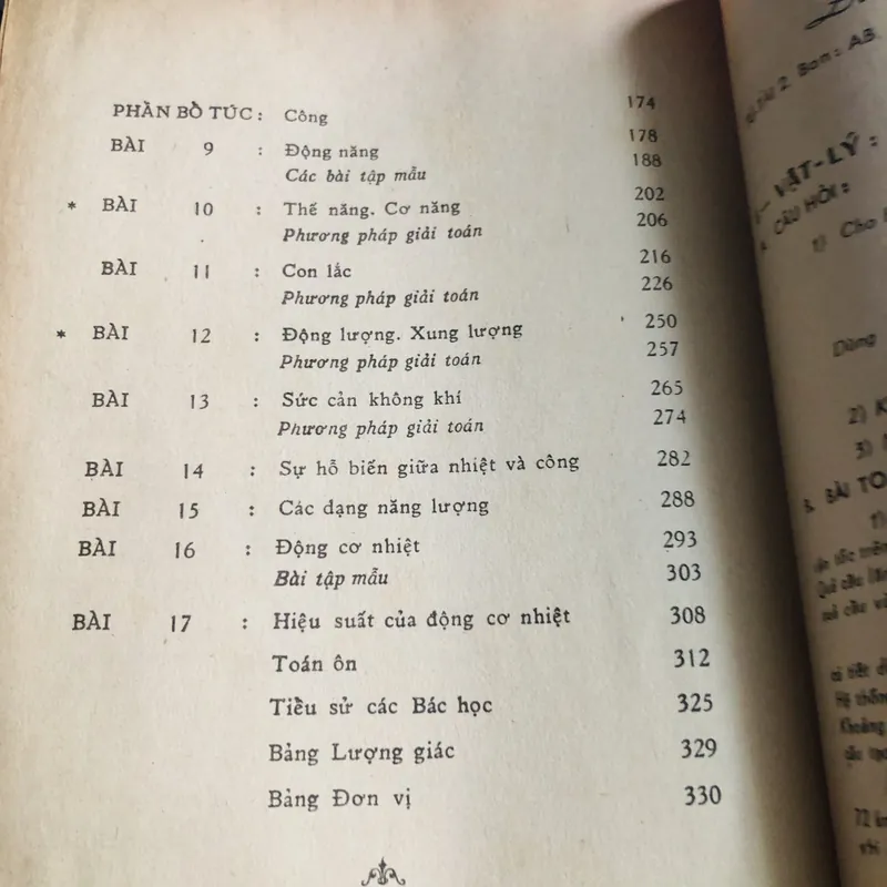 📚 BỘ 2 TẬP BÀI GIẢI TOÁN VẬT LÝ LỚP 12AB 571056