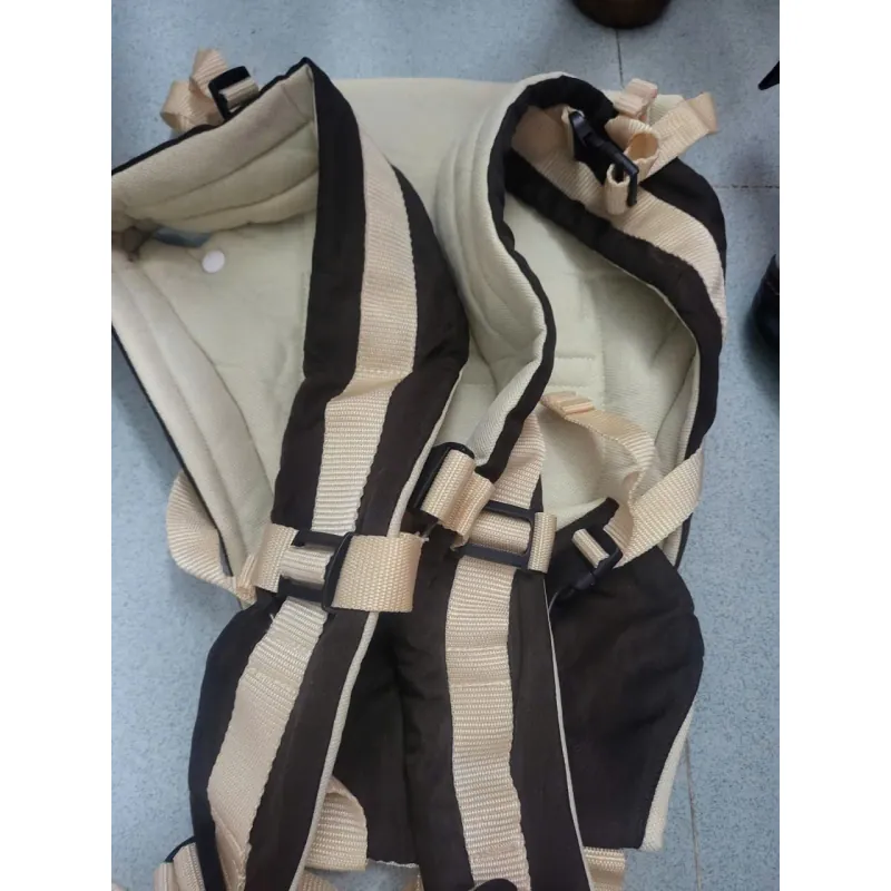 Địu cho bé sơ sinh và trẻ nhỏ - 3 tư thế 907658