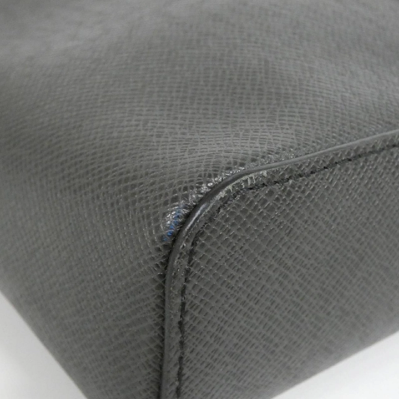 Túi đeo vai Anton Messenger Louis Vuitton Taiga (Hoạt hình sọc) M34411 611952