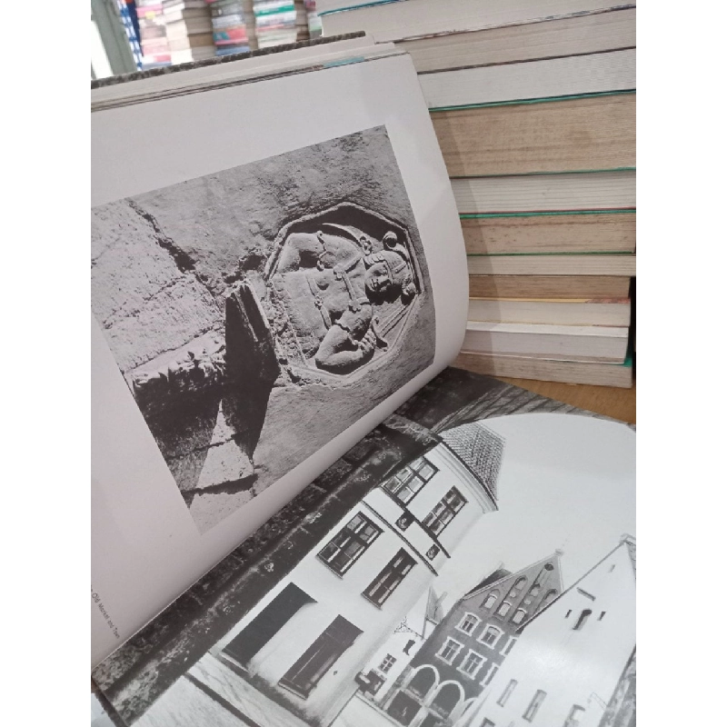 Tallinn: Architectural Landmarks Places of Interest 788128