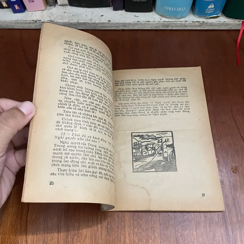II Sách Xưa: Tuyên Truyền - Tạp Chí Của Ban Tuyên Huấn Trung Ương Đảng CSVN - 1985 562171