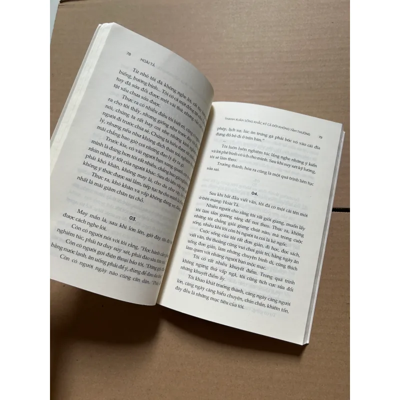 Thanh xuân sống khắc kỷ cả đời không tầm thường 957055