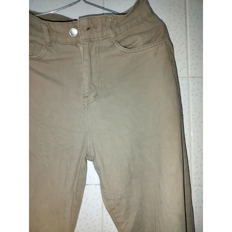 Quần jean màu be size S nữ pass vì chật 934832