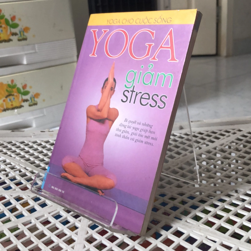 YOGA GIẢM STRESS ( SÁCH IN MÀU)  219417