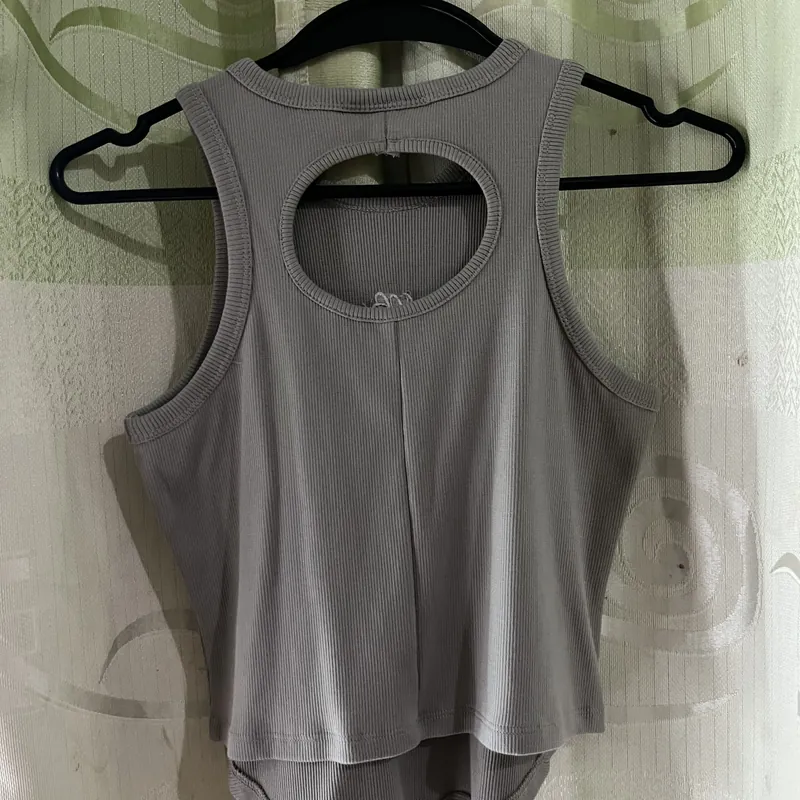Áo ba lỗ khoét lưng  590354